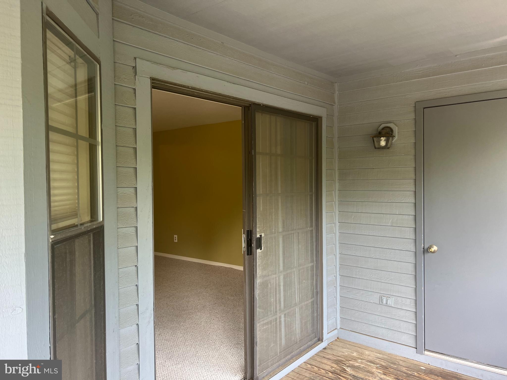 809 Woodhaven Drive Edison, NJ 08817 - Photo 38 of 40