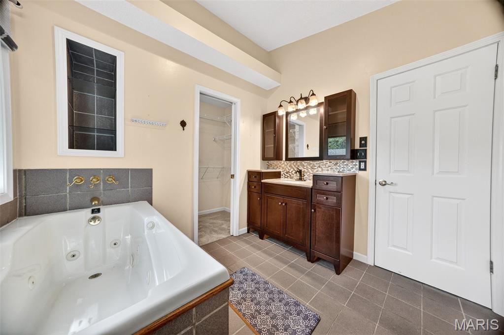 5 Lexington Lane Washington, MO 63090 - Photo 8 of 21