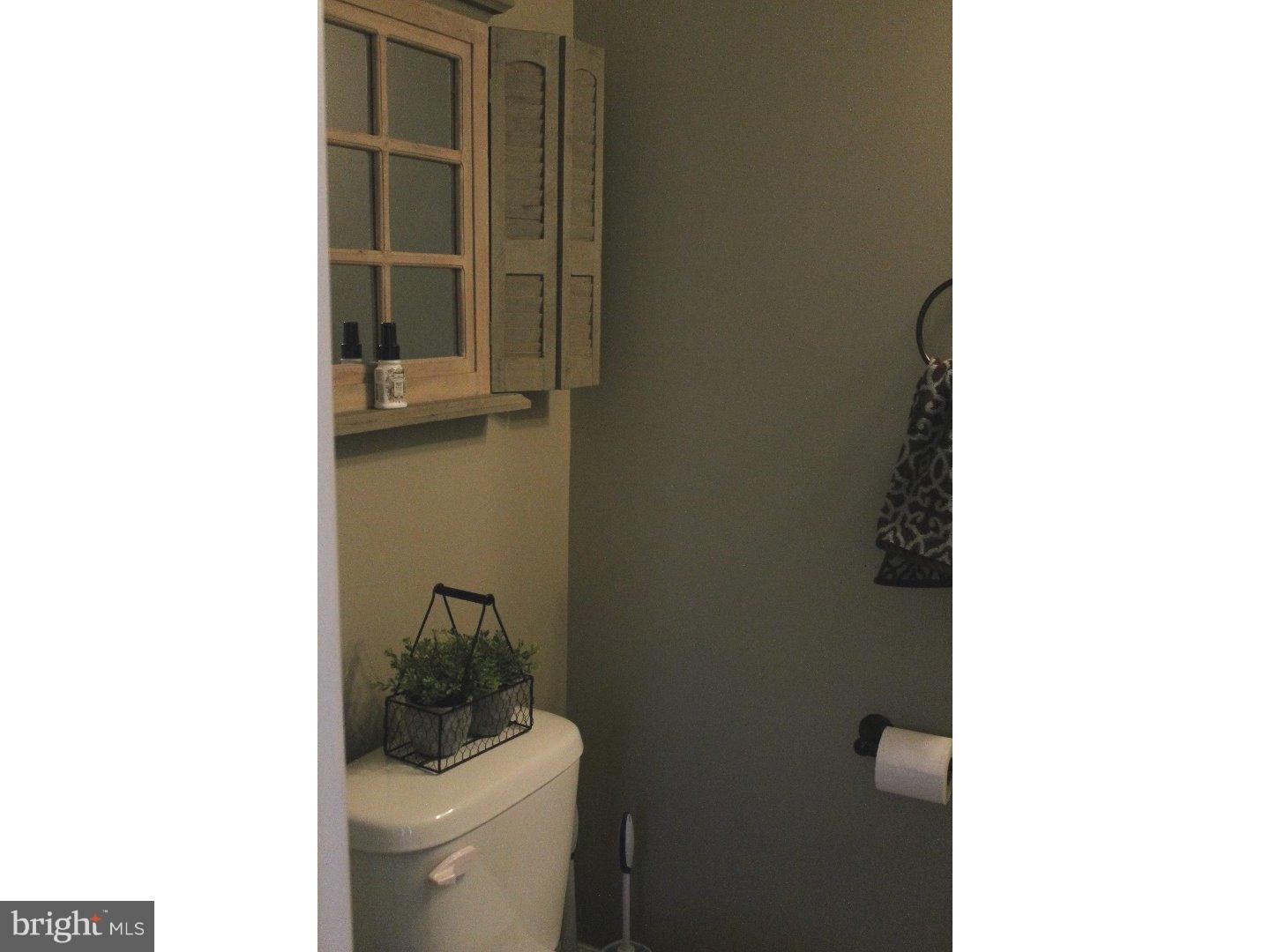 481 Klockner Road Trenton, NJ 08619 - Photo 6 of 17 Half Bath