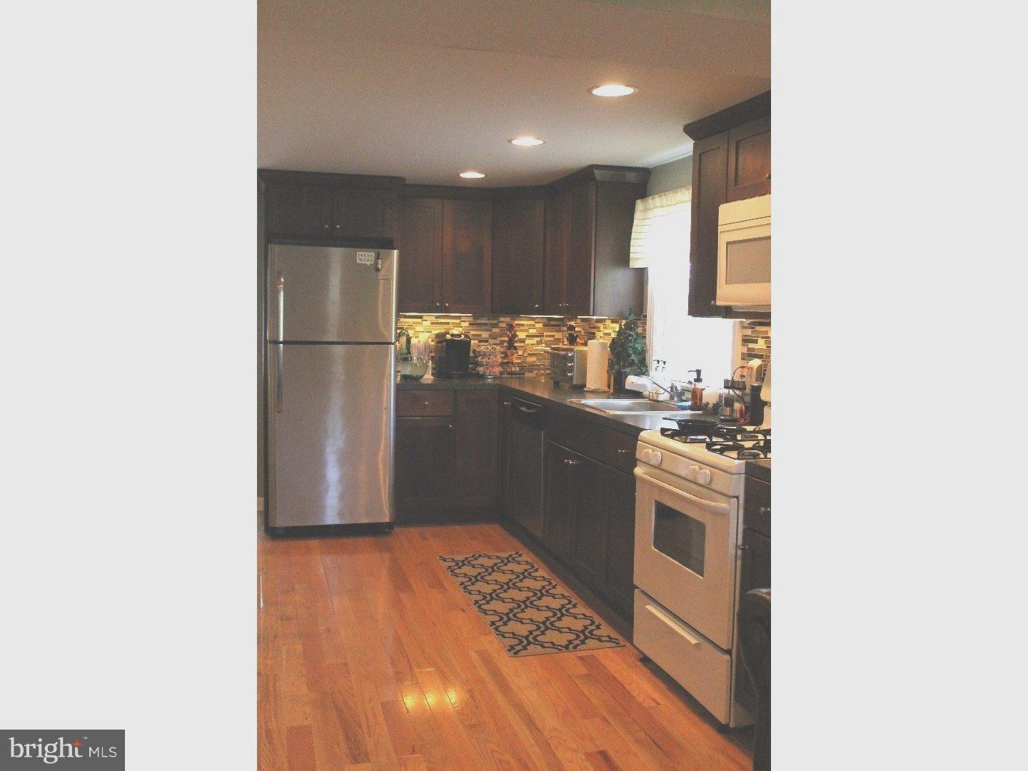 481 Klockner Road Trenton, NJ 08619 - Photo 10 of 17 Kitchen