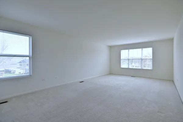$600,000 | 2914 Kelly Drive, Elgin, IL 60124