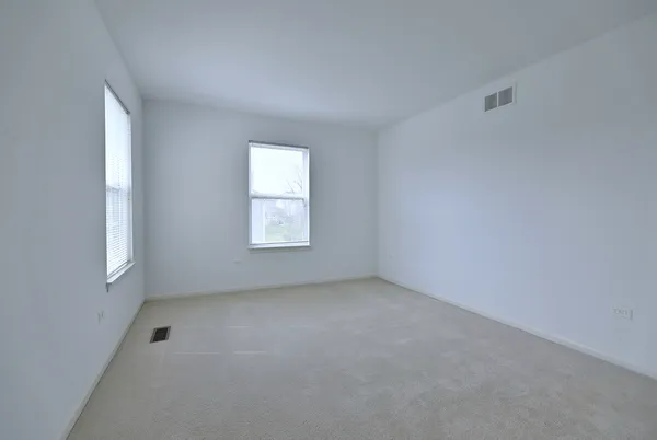 $600,000 | 2914 Kelly Drive, Elgin, IL 60124