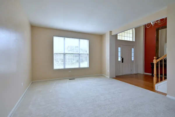 $600,000 | 2914 Kelly Drive, Elgin, IL 60124