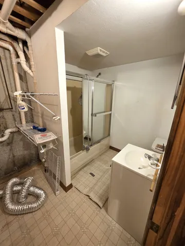 $575,000 | 8 Woodbine Avenue, Concord, NH 03303