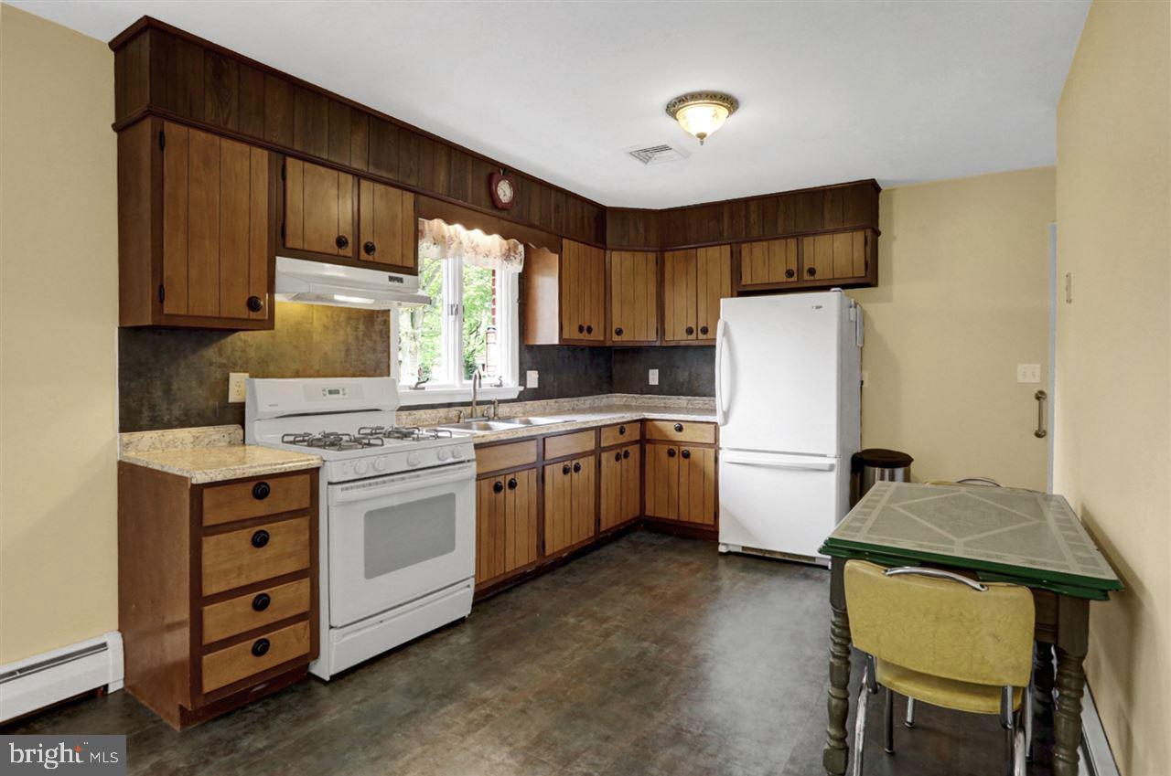 820 Forge Road Carlisle, PA 17015 - Photo 8 of 21 Gallery Image 8