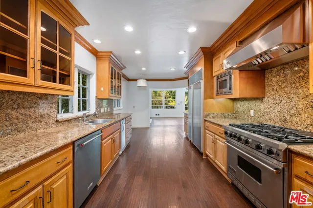 $15,500 | 139 South Anita Avenue, Los Angeles, CA 90049