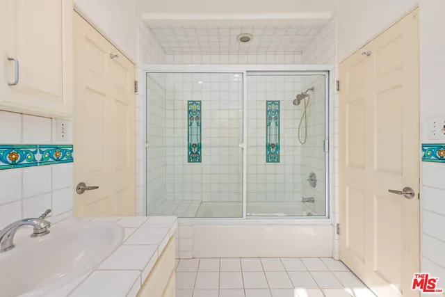 $15,500 | 139 South Anita Avenue, Los Angeles, CA 90049