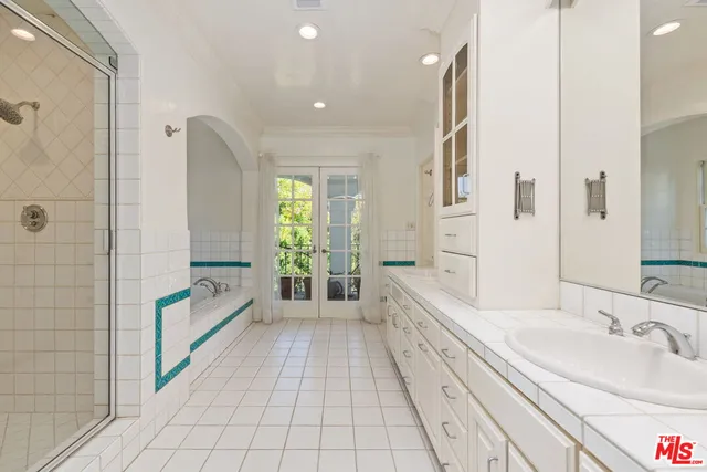 $15,500 | 139 South Anita Avenue, Los Angeles, CA 90049