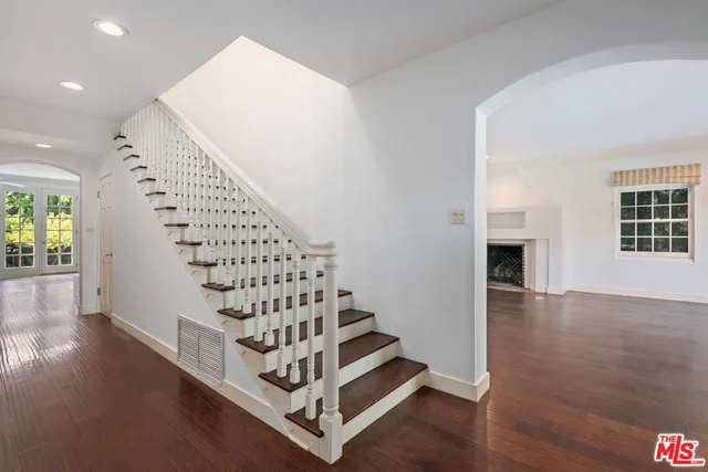 $15,500 | 139 South Anita Avenue, Los Angeles, CA 90049