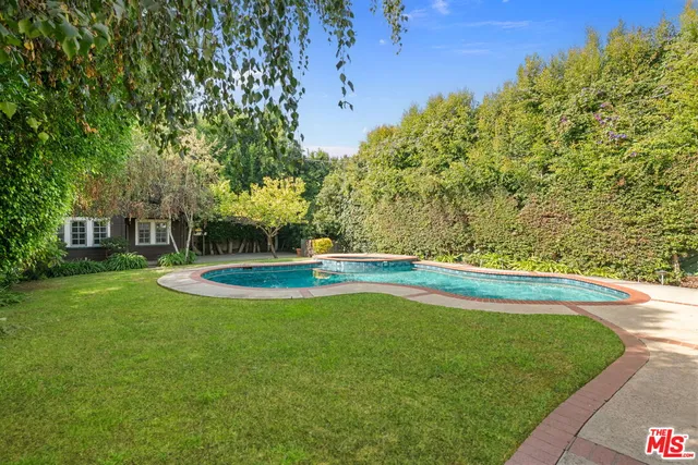 $15,500 | 139 South Anita Avenue, Los Angeles, CA 90049