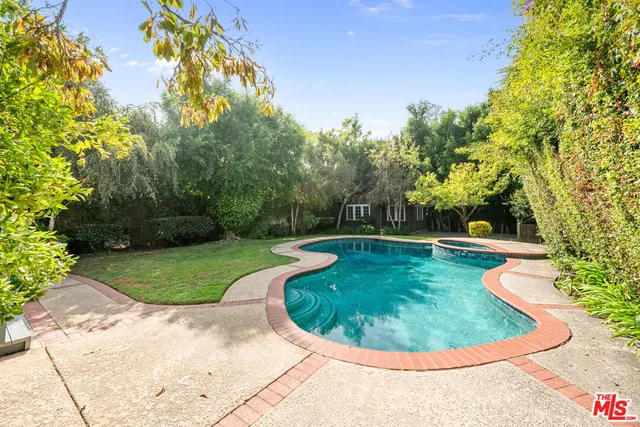 $15,500 | 139 South Anita Avenue, Los Angeles, CA 90049