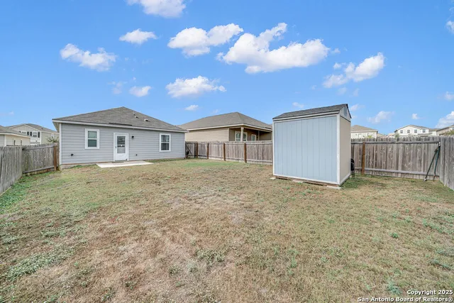 $200,000 | 5144 Morning Graze, St. Hedwig, TX 78152
