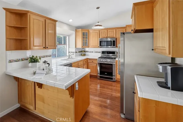 $789,900 | 22701 Coral Way, Saugus, CA 91390