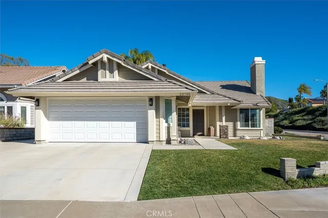$789,900 | 22701 Coral Way, Saugus, CA 91390