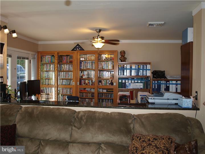17 Lower Hilltop Road Yardley, PA 19067 - Photo 13 of 25 Office / Study