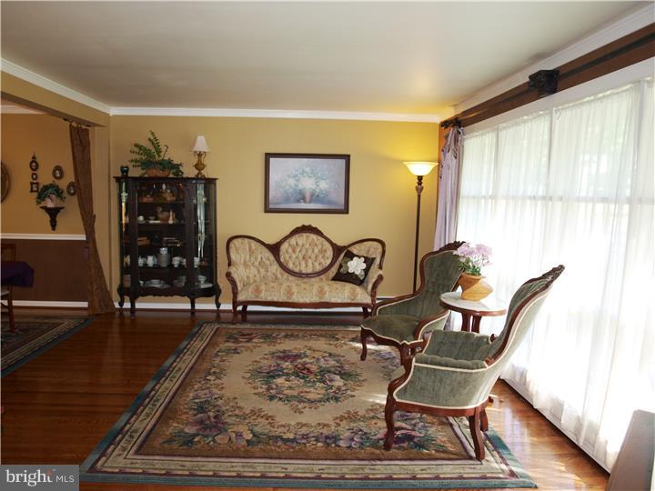 17 Lower Hilltop Road Yardley, PA 19067 - Photo 3 of 25 Living Room