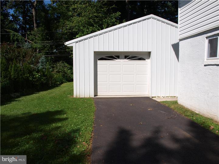 17 Lower Hilltop Road Yardley, PA 19067 - Photo 22 of 25 Garage