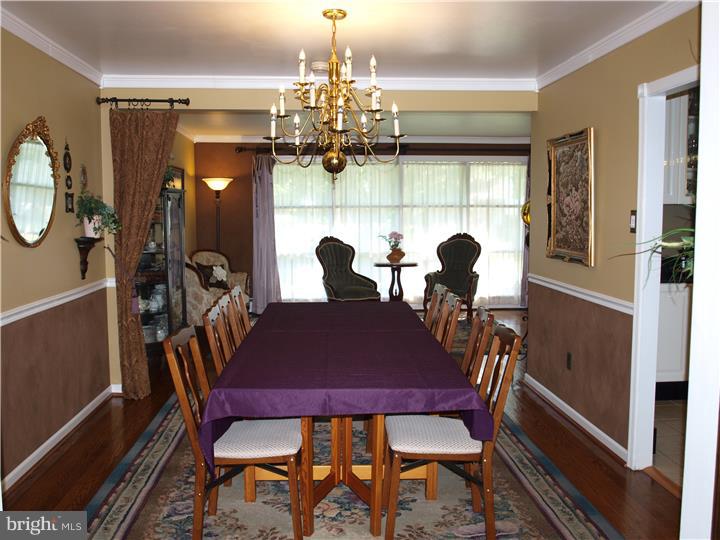 17 Lower Hilltop Road Yardley, PA 19067 - Photo 5 of 25 Dining Room