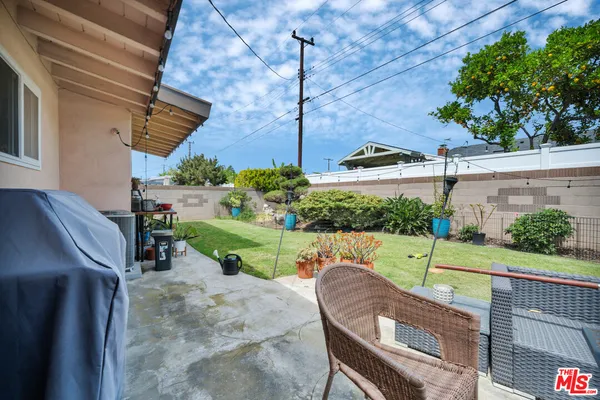 $1,085,000 | 1935 235th Place, Torrance, CA 90501