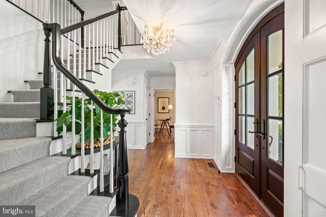 $2,300,000 | 632 Rivercrest Drive, McLean, VA 22101