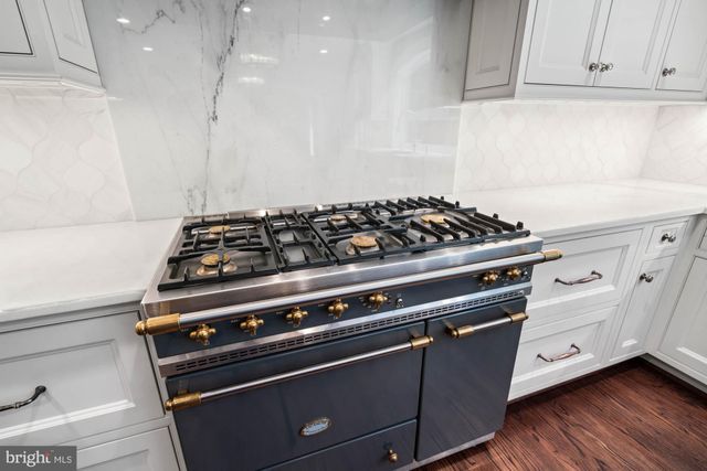 $2,300,000 | 632 Rivercrest Drive, McLean, VA 22101