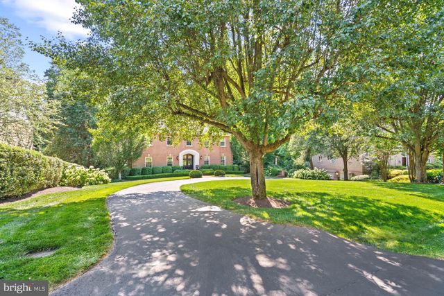 $2,300,000 | 632 Rivercrest Drive, McLean, VA 22101