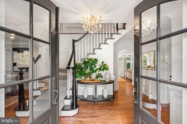 $2,300,000 | 632 Rivercrest Drive, McLean, VA 22101