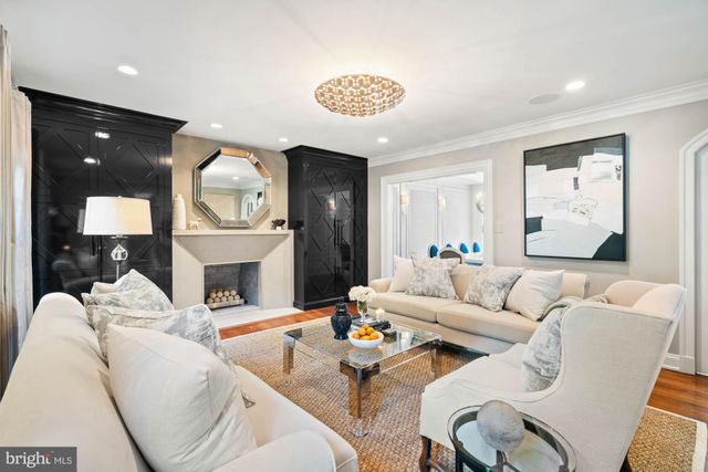 $2,300,000 | 632 Rivercrest Drive, McLean, VA 22101