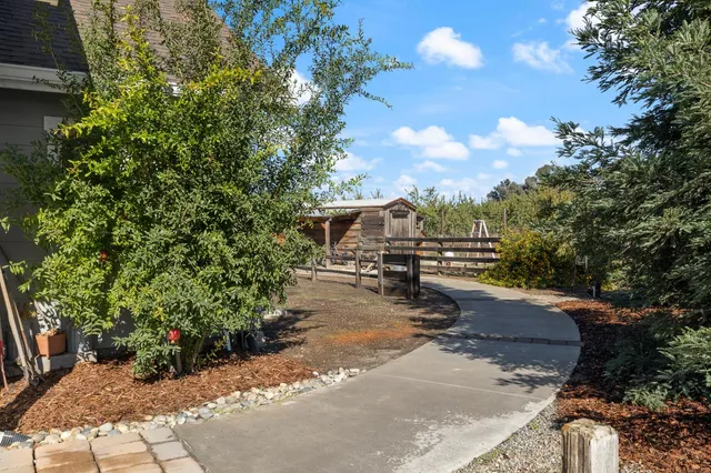 $995,000 | 12462 East Clinton Avenue, Sanger, CA 93657