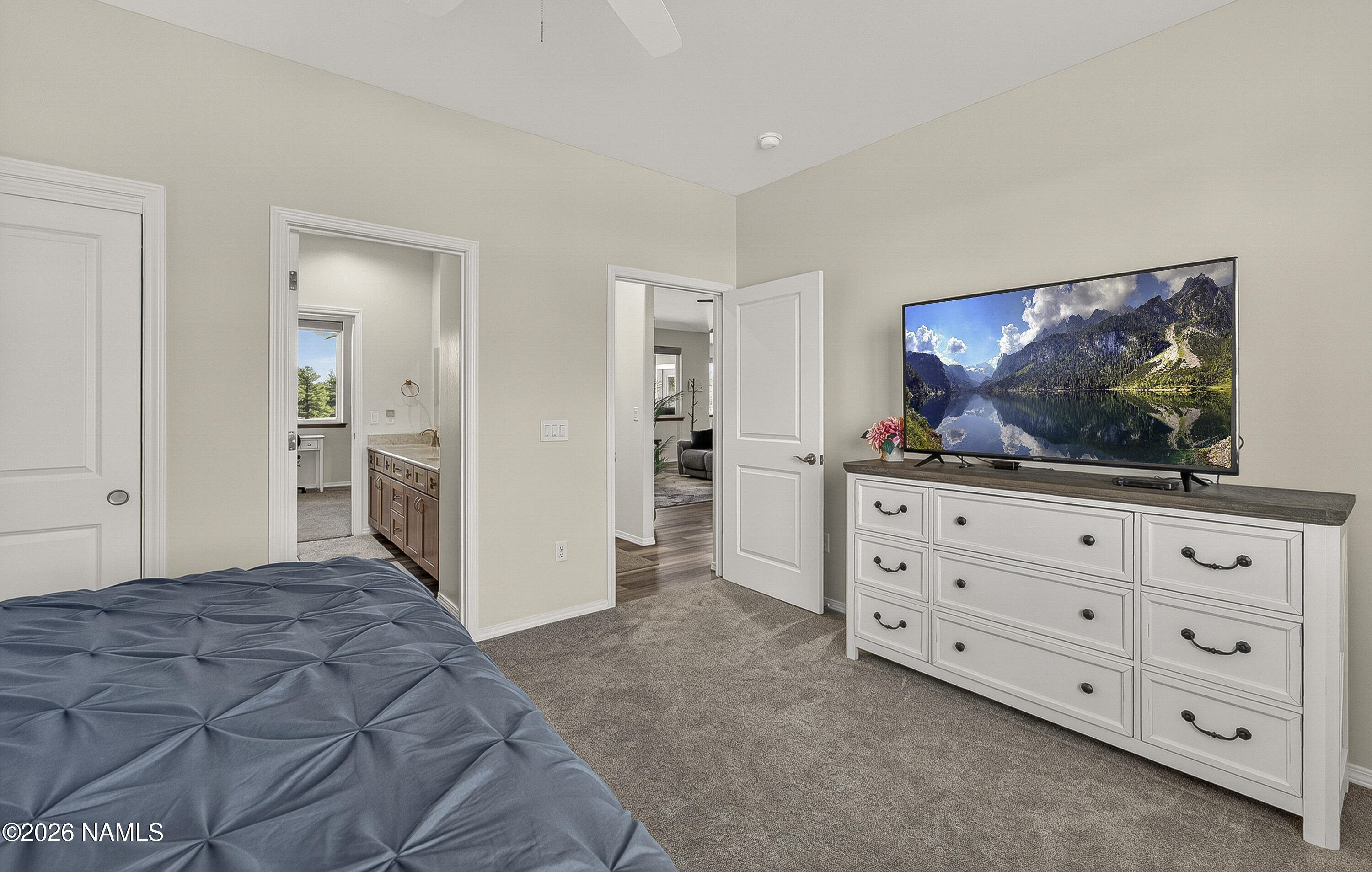 6560 Johnson Ranch Road Flagstaff, AZ 86004 - Photo 27 of 57 a view of room with cabinet