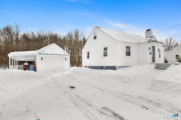 $650,000 | 424 Waverly Road, Shelton, CT 06484