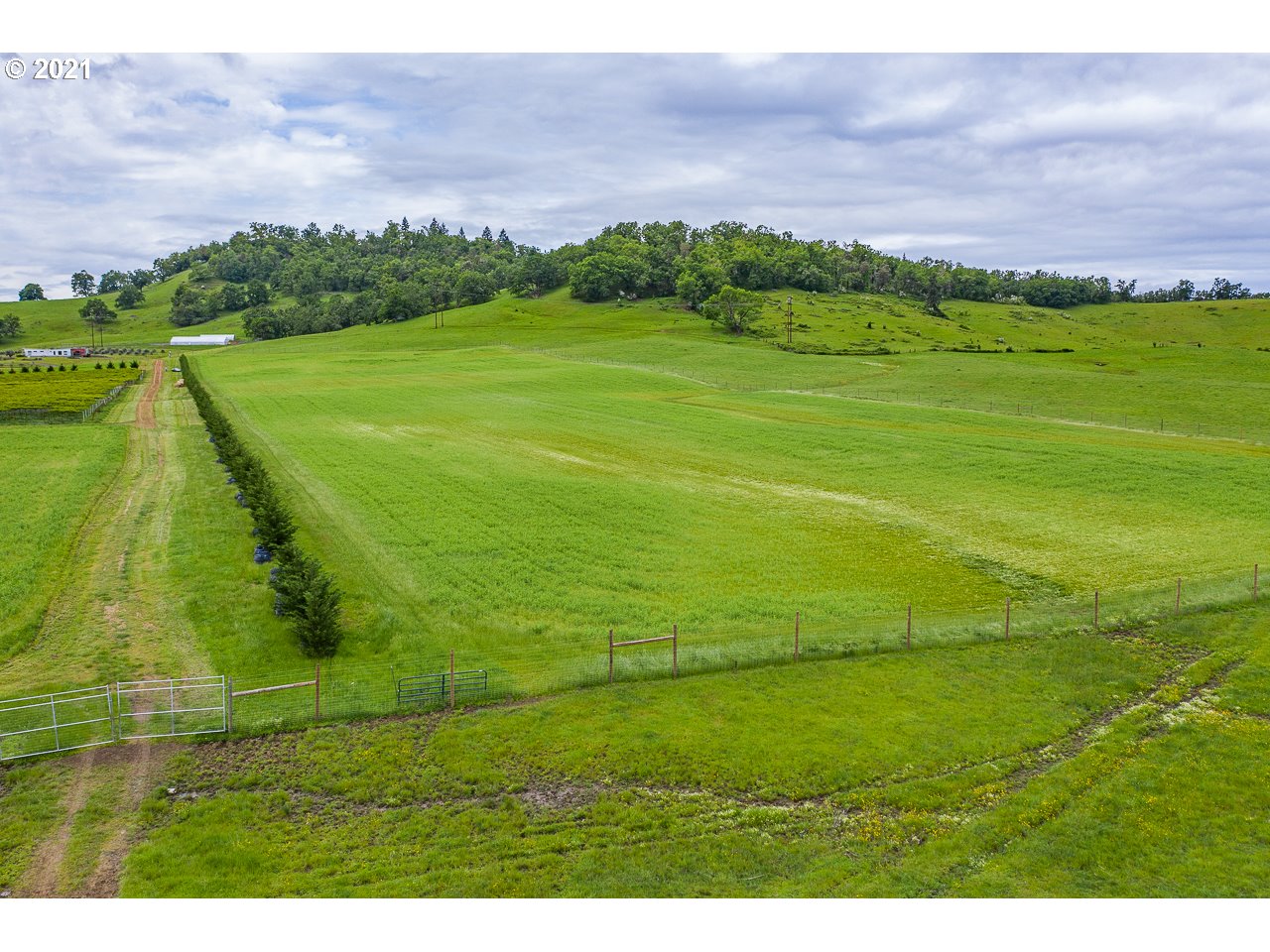 1625 Fort McKay Road Oakland, OR 97462 - Photo 10 of 11 Gallery Image 10