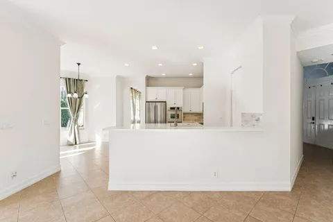 $899,999 | 8697 Cobblestone Point Circle, Boynton Beach, FL 33472