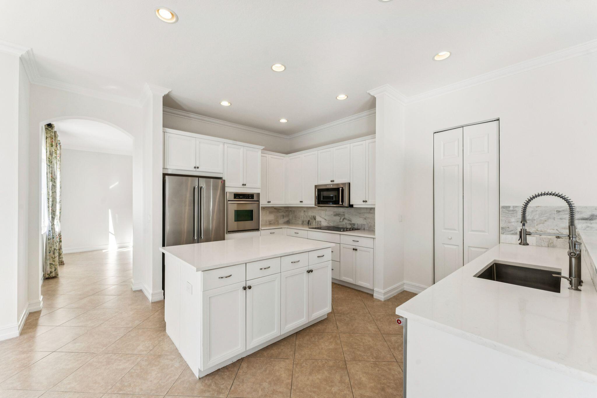 8697 Cobblestone Point Circle Boynton Beach, FL 33472 - Photo 15 of 76 8697 Cobblestone Point Circle 13