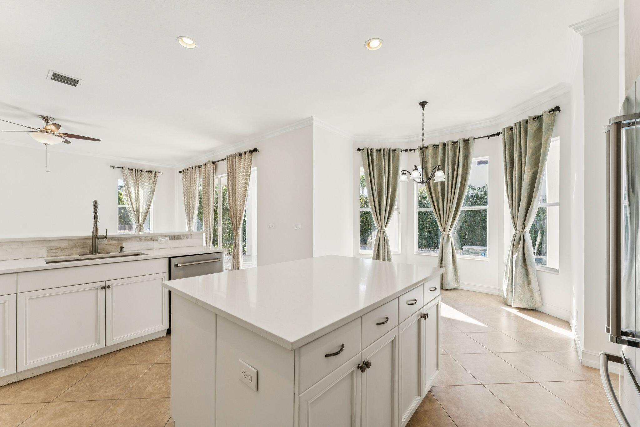 8697 Cobblestone Point Circle Boynton Beach, FL 33472 - Photo 19 of 76 8697 Cobblestone Point Circle 17