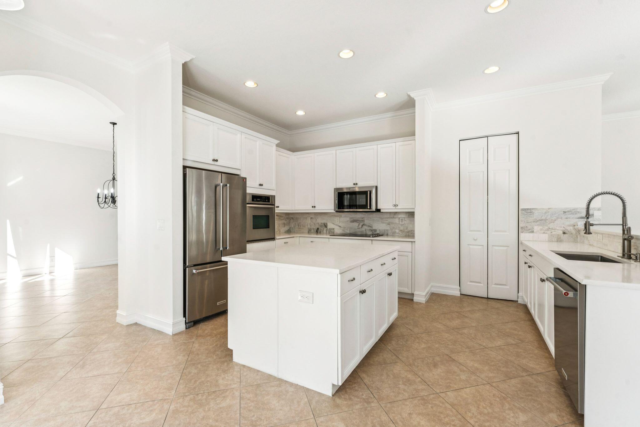 8697 Cobblestone Point Circle Boynton Beach, FL 33472 - Photo 20 of 76 8697 Cobblestone Point Circle 18