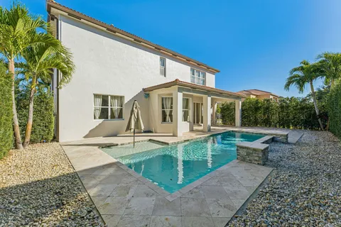 $899,999 | 8697 Cobblestone Point Circle, Boynton Beach, FL 33472