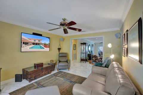 $3,250,000 | 5530 Bayview Drive, Fort Lauderdale, FL 33308