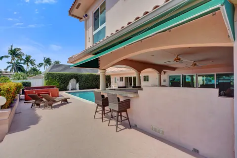 $3,250,000 | 5530 Bayview Drive, Fort Lauderdale, FL 33308