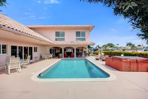 $3,250,000 | 5530 Bayview Drive, Fort Lauderdale, FL 33308