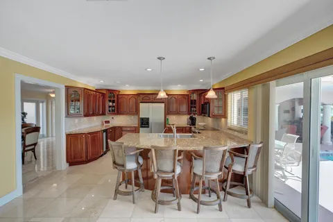 $3,250,000 | 5530 Bayview Drive, Fort Lauderdale, FL 33308