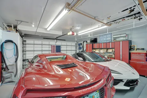 $3,250,000 | 5530 Bayview Drive, Fort Lauderdale, FL 33308