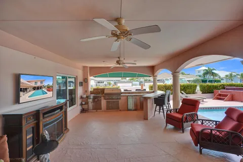 $3,250,000 | 5530 Bayview Drive, Fort Lauderdale, FL 33308