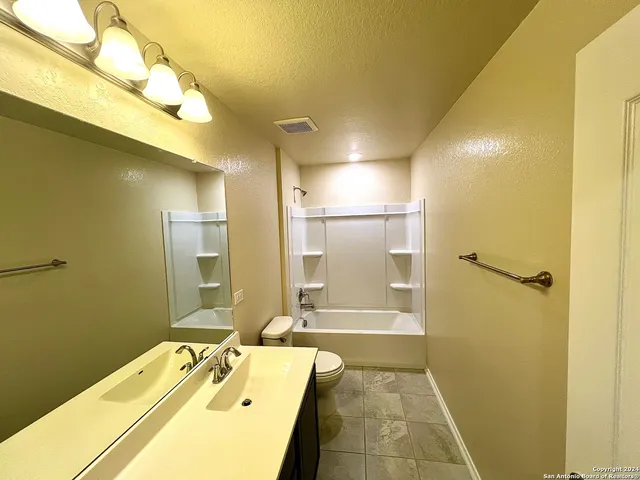 $2,500 | 7931 Peaceful Glade, San Antonio, TX 78254