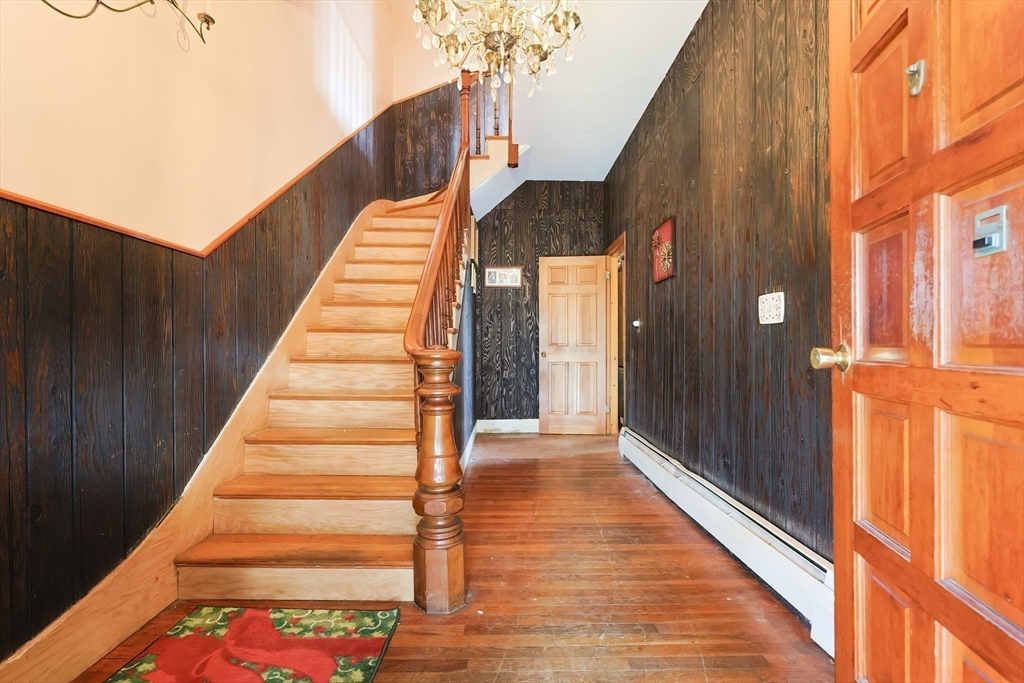 8 Walnut Street Stoneham, MA 02180 - Photo 7 of 34