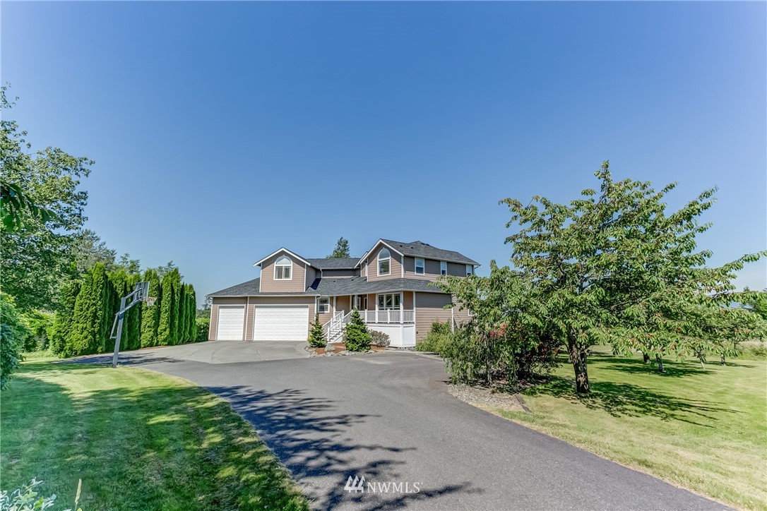5984 Medcalf Road Bellingham, WA 98226 - Photo 2 of 25 Gallery Image 2