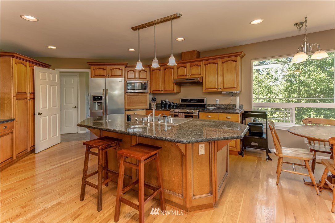 5984 Medcalf Road Bellingham, WA 98226 - Photo 12 of 25 Gallery Image 12