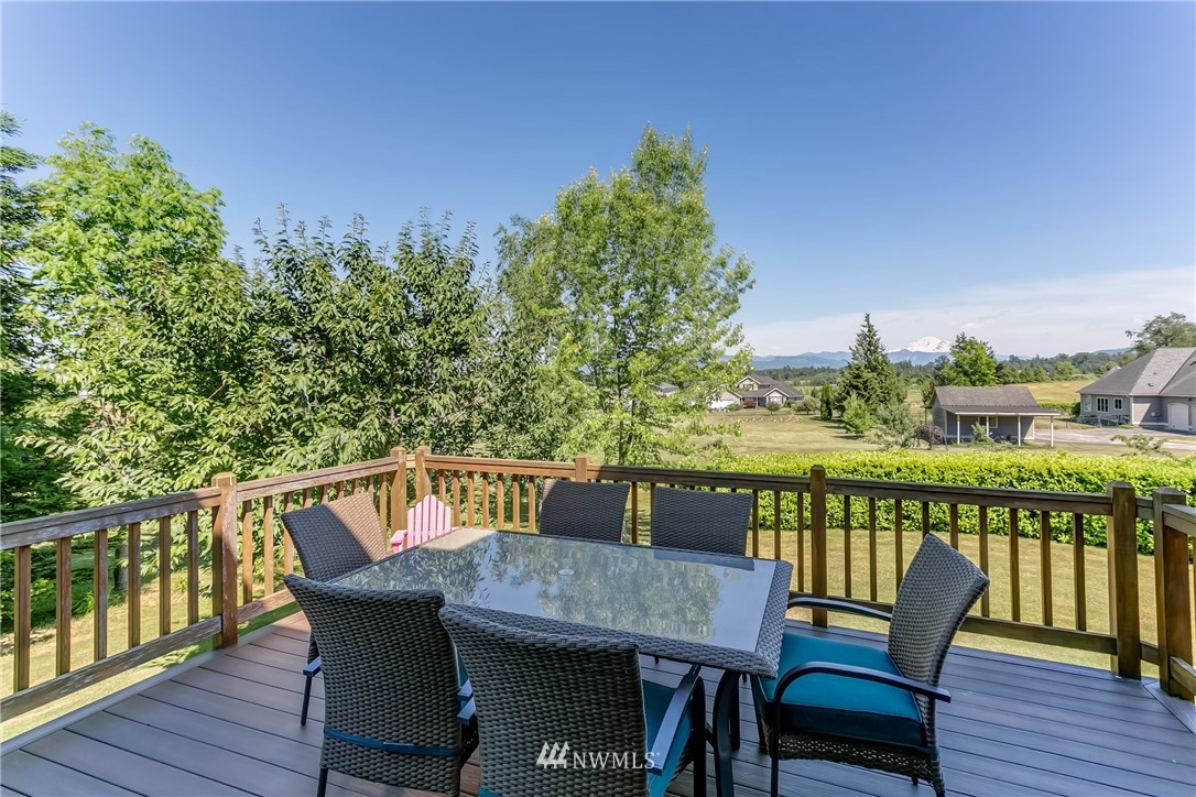 5984 Medcalf Road Bellingham, WA 98226 - Photo 6 of 25 Gallery Image 6