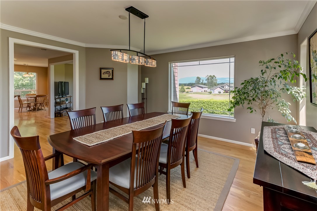 5984 Medcalf Road Bellingham, WA 98226 - Photo 9 of 25 Gallery Image 9