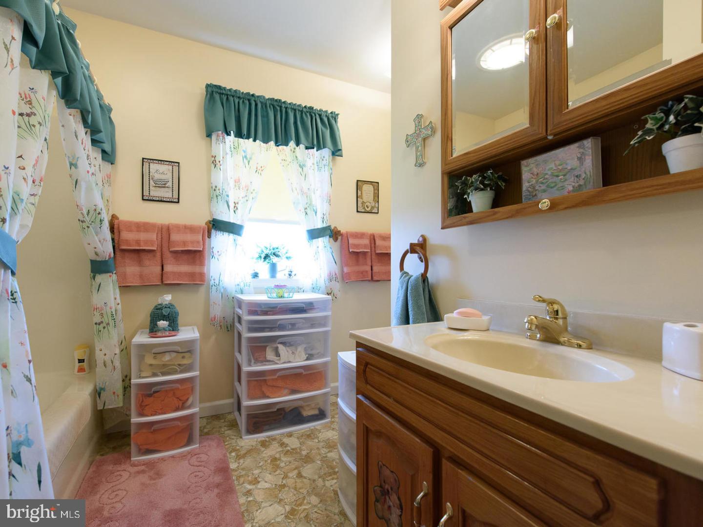 264 Hedge Road Elverson, PA 19520 - Photo 20 of 25 In-law Suite